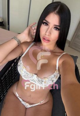 Kim - Escort in Renens
