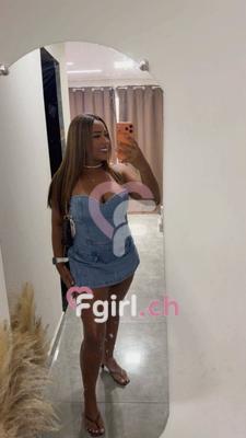Kim - Telefono sesso e video a Montreux

