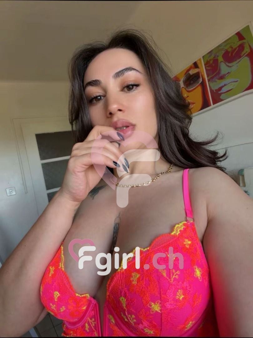 Kimberly – Lausanne photo 2