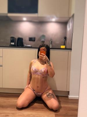 Kimberly - Escort en Fribourg
