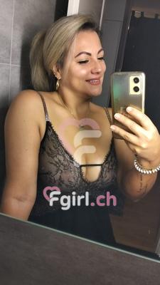 Kloe - Escort in Aigle