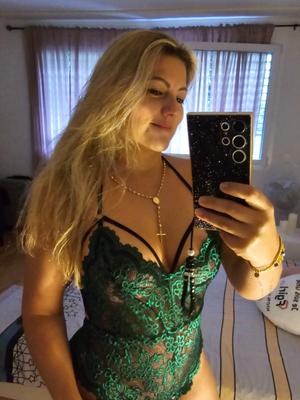 Kloe - Escort in Monthey

