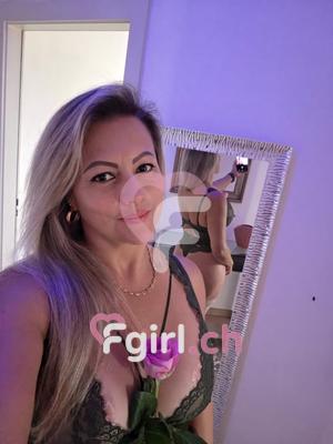 Kloe - Escort in Monthey