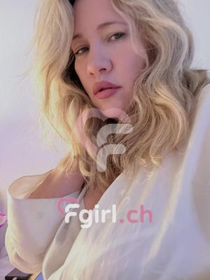 Kloe - Escort in Genf