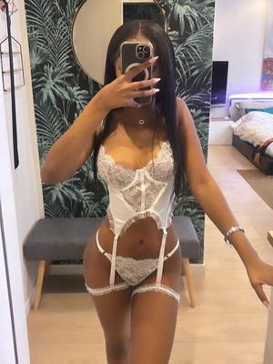 Kyana - Escort in Geneva
