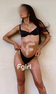 Kylie - Erotic masseuse in Sion

