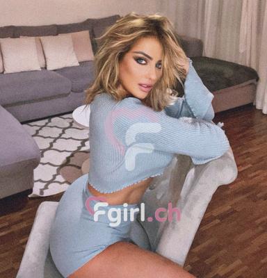Kylie - Escort in Genf
