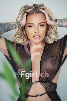 Kylie - Escort in Genf
