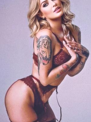 Kylie - Escort in Genf
