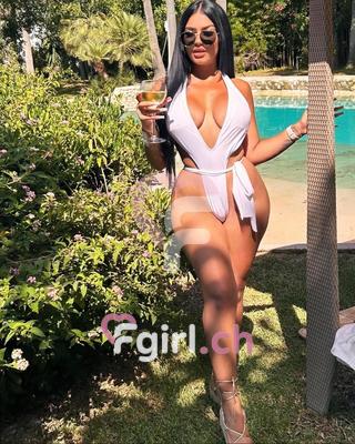 Kylie - Escort à Lausanne
