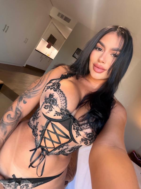 Kylie - Escort à Lausanne
