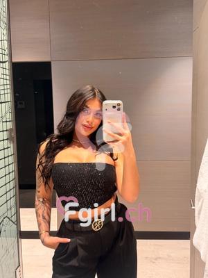 Kylie - Escort in Genf
