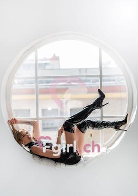 Lady E - Dominatrice BDSM à Monthey
