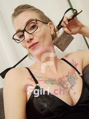 Lady Syene - BDSM Dominatrix in Lausanne