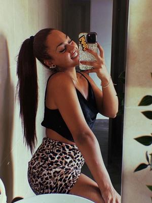 Laila - Escort en Monthey
