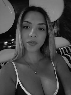Lara - Escort in Martigny
