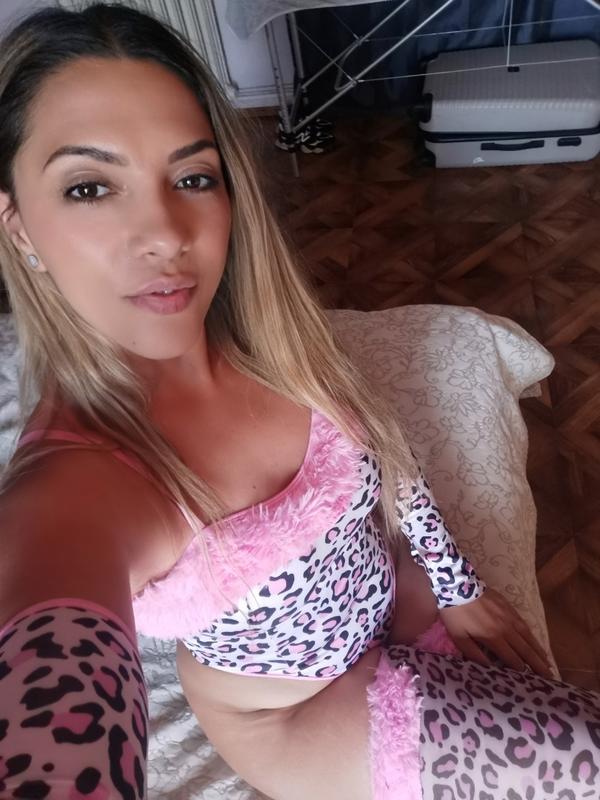 Lara - Escort a Yverdon-les-Bains
