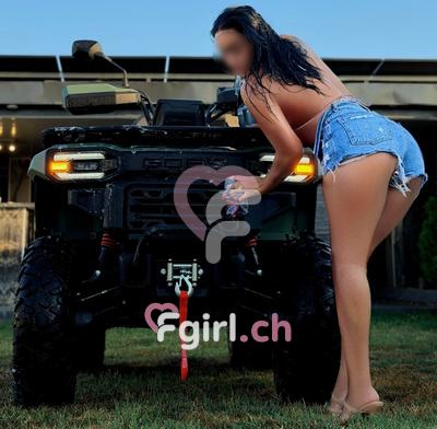 Lara - Escort in Carouge
