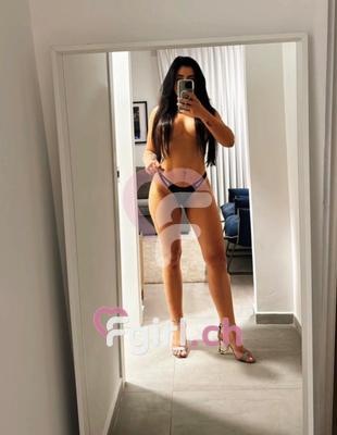 Lara - Escort à Genève
