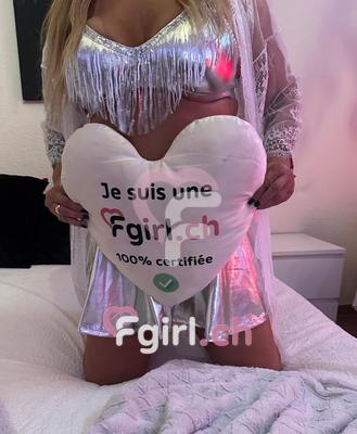 Lara - Escort in Aigle