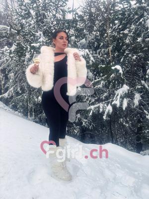 Lara - Escort en Yverdon-les-Bains
