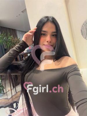 Larisa - Escort à Eaux-vives