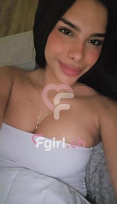 Larisa - Escort à Eaux-vives