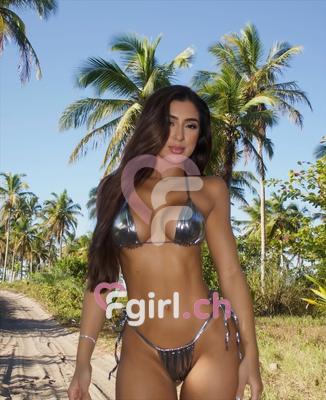 Larissa - Escort in Carouge
