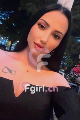 Larissa - Escort à Genève