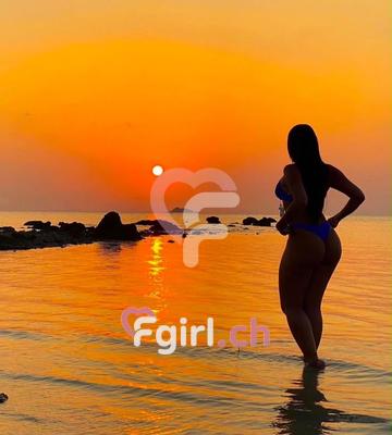 Larissa - Escort en Neuchâtel
