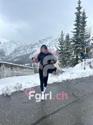 Laura - Escort in Monthey
