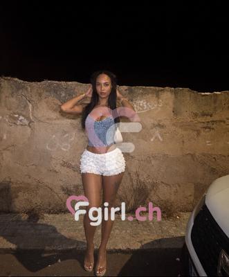 Laura - Escort in Geneva
