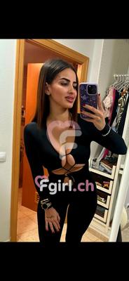 Laura - Escort in Monthey
