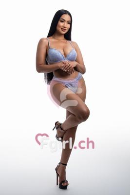 Laura - Escort in Genf
