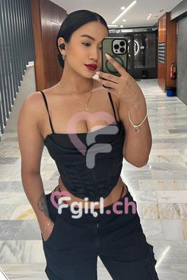 Laura - Escort in Genf
