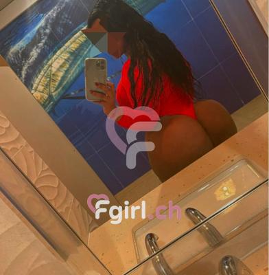 Laura - Escort in Lausanne

