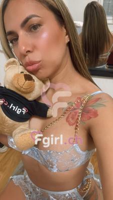 Laura - Escort in Lausanne