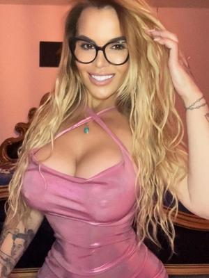 Laura - Escort in Montreux
