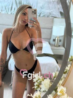 Laura - Escort a Genève
