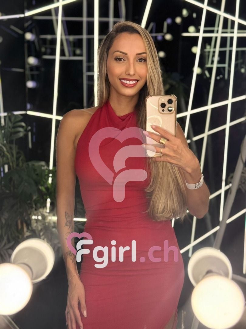 Laura – Geneva photo 2