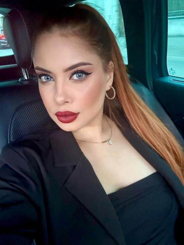 Laura - Escort à Vevey
