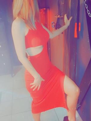 Laura - Escort in Boncourt
