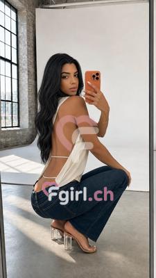 Laura - Escort a Genève

