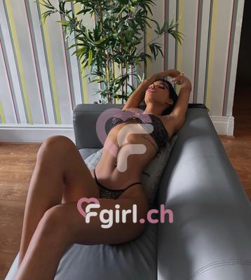 Laura - Escort à Genève
