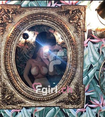 Laura - Escort à Genève
