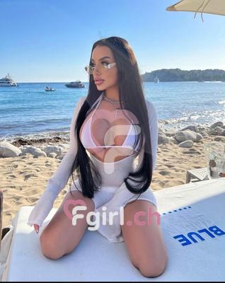 Laura - Escort à Genève
