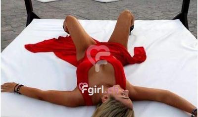 Laura - Escort à Fribourg

