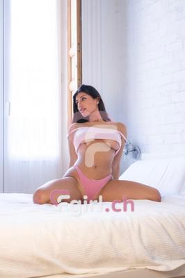 Laura - Escort in Genf
