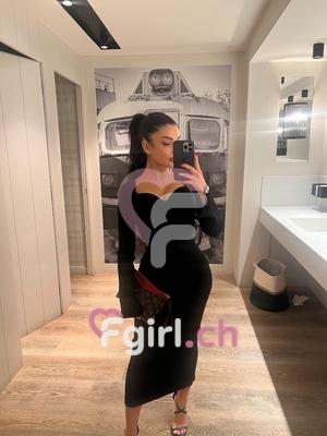 Laura - Escort à Fribourg
