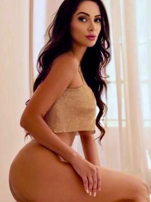 Laura - Escort a Genève
